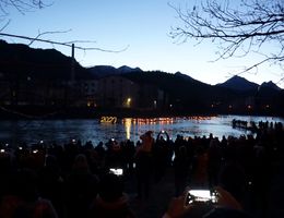 Neujahrs-Fackelschwimmen in Füssen 2023